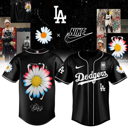 ..G-Dragon’s PEACEMINUSONE x Baseball Fullteam Jersey