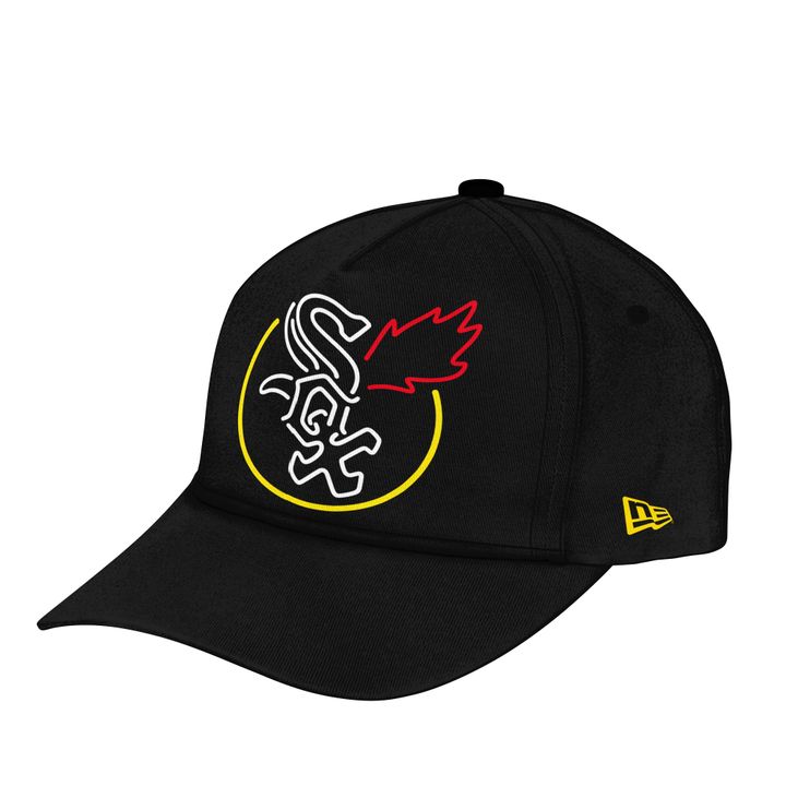 Chicago White Sox x First We Feast x Hot Ones Limited Black Tee